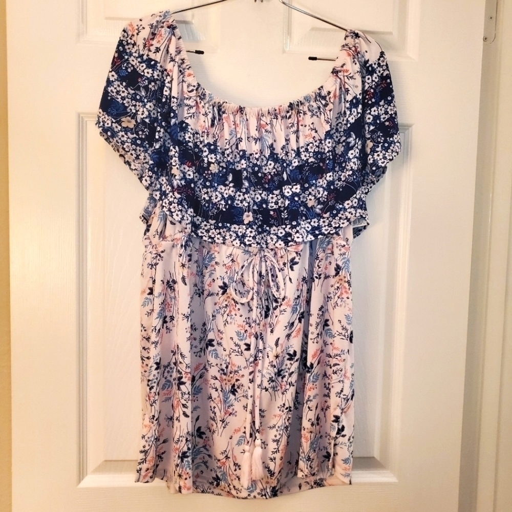 Motherhood Off the Shoulder Top Sz L Floral